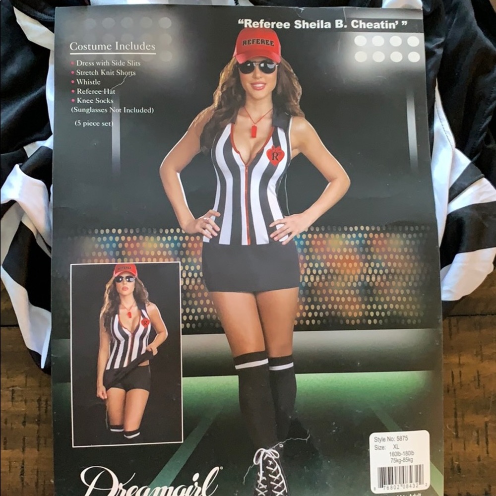 Referee.  Sheila b cheatin